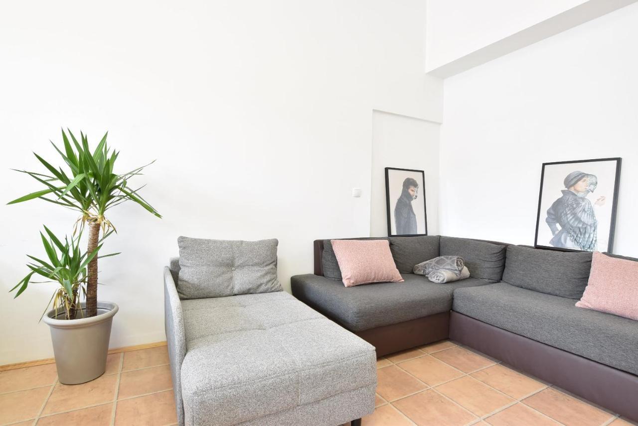 אינסברוק Huge Apartment In Awesome Location With Parking מראה חיצוני תמונה