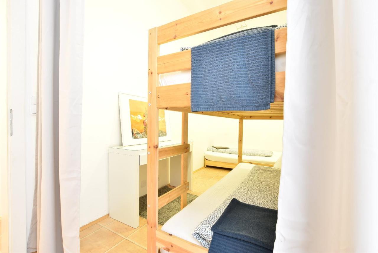 אינסברוק Huge Apartment In Awesome Location With Parking מראה חיצוני תמונה