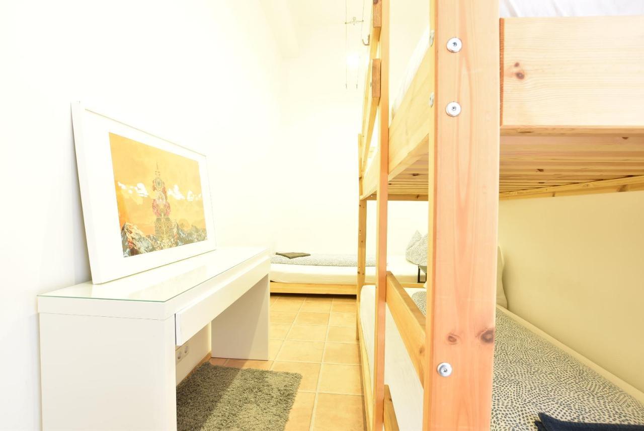 אינסברוק Huge Apartment In Awesome Location With Parking מראה חיצוני תמונה