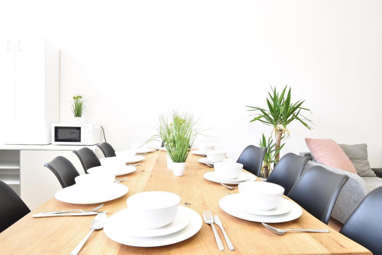 אינסברוק Huge Apartment In Awesome Location With Parking מראה חיצוני תמונה